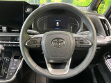 【純正革巻きステアリング】上質な革を使用することで、手にしっかり馴染みとても運転しやすいハンドルです♪