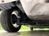 お車を安心してお乗りいただく為には、足回りの定期点検が欠かせません。サービスサポート(有償保証)では無料点検もご提供しており、安心のカーライフをお過ごしいただけるサポート体制が整っています。