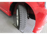 ご納車前にはプロの整備士が点検を行い、交換の必要がある部品は交換してからご納車いたします。また、その後の点検・整備・車検等も当社にお任せください。
