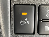 【シートヒーター】寒い日に重宝するシートヒーター!エアコンより早く温まってくれるので寒がりの人も安心ですね♪エアコンの温風は乾燥するから苦手、という方にもをおすすめです。