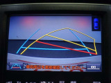 バックモニターで、後方を確認しながら安心して駐車することができます。運転初心者も熟練者も必須の機能ですよ!