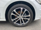 試乗:展示車両に試乗いただくことにより、乗り心地やドライビング性能もご確認いただけます。(※ナンバー付車に限ります。)