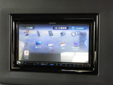 ナビゲーションはケンウッドメモリーナビ(MDV-D708BT)を装着しております。AM、FM、CD、DVD再生、Bluetooth、音楽録音再生、フルセグTVがご使用いただけます。