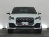 Q2 1.0 TFSI スポーツ 