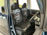 【運転席・助手席】内装ルームクリーニング済みです。しっかり綺麗にしていますので、是非、お確かめください。車に自信があるからこそ、是非一度ご来店頂き内外装も見てもらえると幸いです。