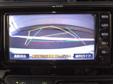 車庫入れの頼もしい味方! バックモニター付いています!!
