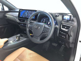 UX 300h バージョンL 4WD 