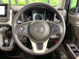 【ステアリングスイッチ】運転中、前方から目線をそらすことなく、オーディオ等の操作が可能な便利機能!安心&快適なドライブを演出してくれます♪