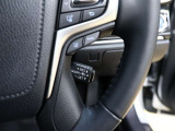 レーダークルーズコントロ―ル付きです。車速に応じて追従支援してくれるので、ロングドライブも快適です。詳細は販売店スタッフまでおたずねください。