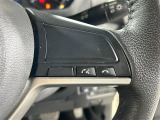 【ステアリングスイッチ】手元のボタンから、オーディオやナビなどの操作ができるので、よそ見をせずに安全に運転に集中できます!