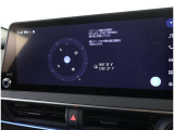 統一感のある洗練されたデザインのインパネ。操作パネルもドライバーを中心とした配置です。