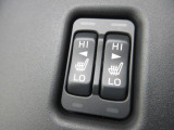 運転席と助手席にシートヒーターを装備。冬もリラックスして乗れます。
