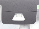 【スマートアシスト】走行中に前方の車両等を認識し、衝突しそうな時は警報とブレーキで衝突回避と被害軽減をアシスト。より安全にドライブをお楽しみいただけます。