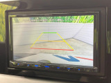 【バックカメラ】駐車時に後方がリアルタイム映像で確認できます。大型商業施設や立体駐車場での駐車時や、夜間のバック時に大活躍!運転スキルに関わらず、今や必須となった装備のひとつです!