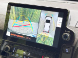 【パノラミックビューモニター】専用のカメラにより、上から見下ろしたような視点で360度クルマの周囲を確認することができます☆死角部分も確認しやすく、狭い場所での切り返しや駐車もスムーズに行えます。