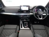 Audiのインテリアはエクステリア同様、優れたデザイン性とクオリティ、そして機能性を兼ね備えております。