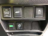【パワーバックドア】スマートキーや運転席のボタンを押すだけでリアゲートが自動で開閉します!荷物を持っている時や、高い位置にあるバックドアを閉める際に便利な機能です♪