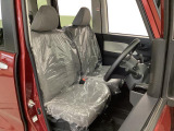 【運転席・助手席】内装ルームクリーニング済みです。しっかり綺麗にしていますので、是非、お確かめください。車に自信があるからこそ、是非一度ご来店頂き内外装も見てもらえると幸いです。