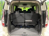 普段のお買い物や通勤、送迎等に十分な荷室スペースを確保しております。セカンドシートを倒すと、大きな荷物の積載も可能です♪