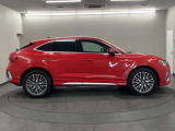 ドイツ本国Audi AGが認定する資格を有するメカニックが納車前の点検からアフターサービス迄サポート致します。