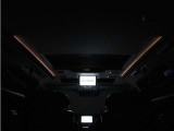 夜間に室内を照らしてくれるルームライトです♪♪