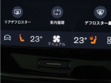 Google搭載によりさまざまな機能をハンズフリー操作できます。またフロントには、ステアリングホイールヒーター&シートヒーターを装備!厳寒の地、北欧スウェーデン発祥のブランドならではのオプションです。