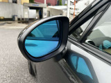 斜め後方の死角から来る車もしっかりと教えてくれます。
