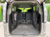 普段のお買い物や通勤、送迎等に十分な荷室スペースを確保しております。セカンドシートを倒すと、大きな荷物の積載も可能です♪