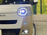 【LEDヘッドライト】悪天候や夜間走行時も良好な視界を確保し安心して運転できる高輝度LEDヘッドライトを装備!点灯速度が早く、消費電力も抑えられています。
