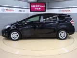 人気のプリウス&alpha;!!室内も広く、走行距離が少ない車です。
