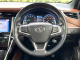 【純正革巻きステアリング】上質な革を使用することで、手にしっかり馴染みとても運転しやすいハンドルです♪