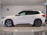 【XDrive】強大なパワーをXdriveシステムが瞬時に理想的な可変配分を行い、かつてない安心・快適・スポーティな走りを約束します。走行状況に応じてトルク配分を最適化してくれる優れものです!