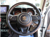 【車屋】として、長く車業界に従事した経験豊富なスタッフが多数在籍しております。