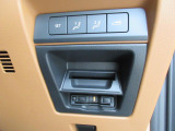 ETC車載器搭載です。スマートICも増えてきており、必須装備といって良い便利装備です。