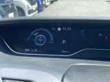 運転支援システムや、安全装置の設定を行うことができます。
