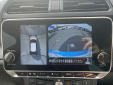 アラウンドビューモニターは4方のカメラで真上から車を見たようにモニターで確認ができる日産の自慢の装備です。是非実際の車で体感してみてください。