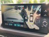 【バックモニター】車庫入れなど目視と合わせモニターで確認できて安心です。