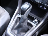 系列店《Volkswagen久留米、博多認定中古車センター》でのお車でもご案内可能です。