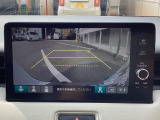バックカメラはワイドカメラになっていますので、3種類の映像が選択可能です☆これはワイドビュー♪