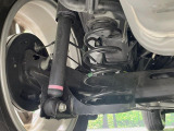 お車を安心してお乗りいただく為には、足回りの定期点検が欠かせません。サービスサポート(有償保証)では無料点検もご提供しており、安心のカーライフをお過ごしいただけるサポート体制が整っています。