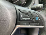 プロパイロットスイッチ。同一車線でのハンドルとアクセルのアシストが可能 長距離ドライブ時に同乗者との会話が弾みます。