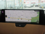 マツダコネクトの12.3インチワイドセンターディスプレイです。『Android Auto』『Apple CarPlay』や独自のコネクテッドサービスに対応したインターフェイスシステムです。