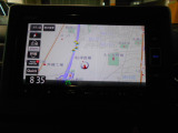 ナビゲーションを装備。多彩な機能で快適ドライブをアシスト。オーディオ機能も充実していますね。
