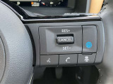 プロパイロットスイッチ。同一車線でのハンドルとアクセルのアシストが可能 長距離ドライブ時に同乗者との会話が弾みます。