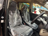 運転席シート廻りは使用感も少なく、良好な状態となっています。丁寧に使われていたことがよくわかりますね。