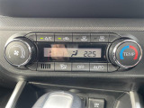 オートライトなのでライトの点け忘れを気にすることなく運転が出来ます♪