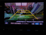 バックカメラの画像です。ガイドラインがスムースな車庫入れをサポートいたします!車庫入れの安心感がアップしますね☆