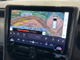 【パノラミックビューモニター】専用のカメラにより、上から見下ろしたような視点で360度クルマの周囲を確認することができます☆死角部分も確認しやすく、狭い場所での切り返しや駐車もスムーズに行えます。