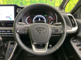 【純正革巻きステアリング】上質な革を使用することで、手にしっかり馴染みとても運転しやすいハンドルです♪