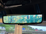 【デジタルインナーミラー】後席の大きな荷物や同乗者で後方が確認しづらい時でも安心!カメラが撮影した車両後方の映像をルームミラー内に表示。クリアな視界で状況の確認が可能です!